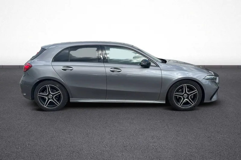 Image secondaire du véhicule 8