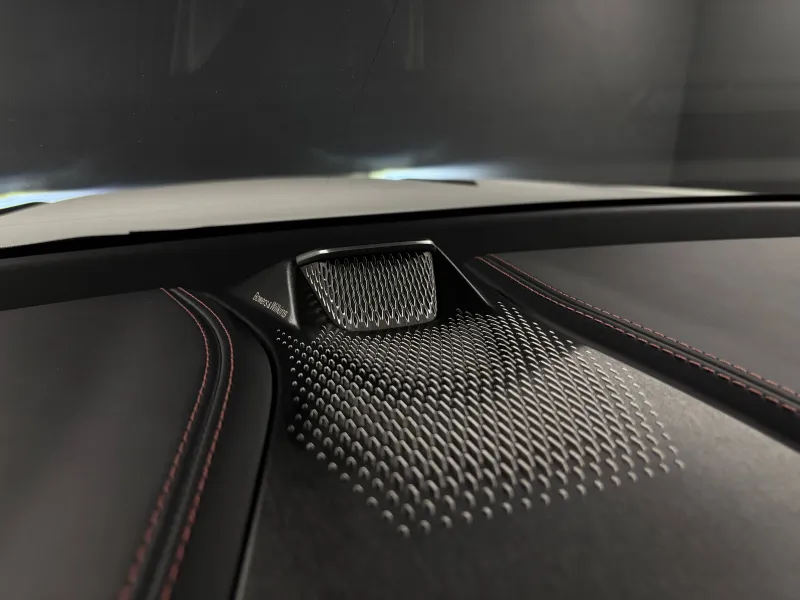 Image secondaire du véhicule 4