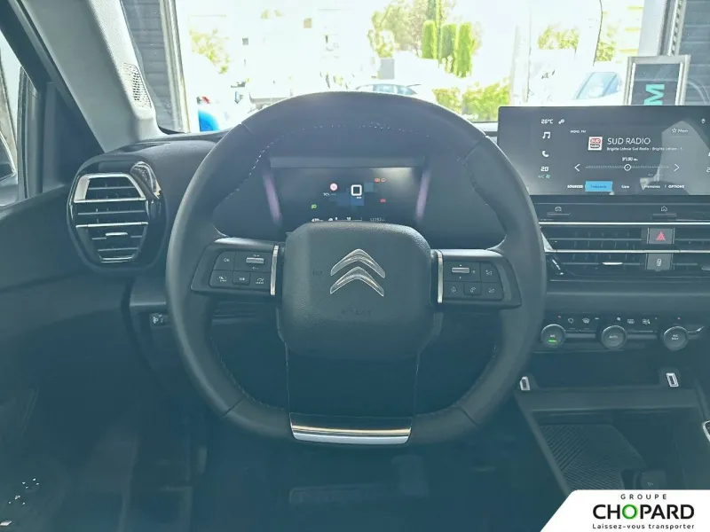 Image secondaire du véhicule 11