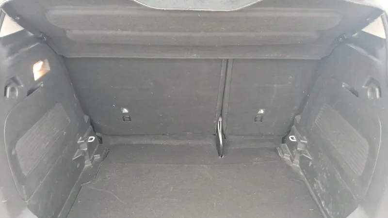 Image secondaire du véhicule 10