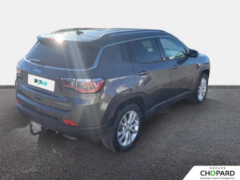 Image secondaire du véhicule 9