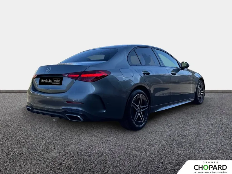 Image secondaire du véhicule 4