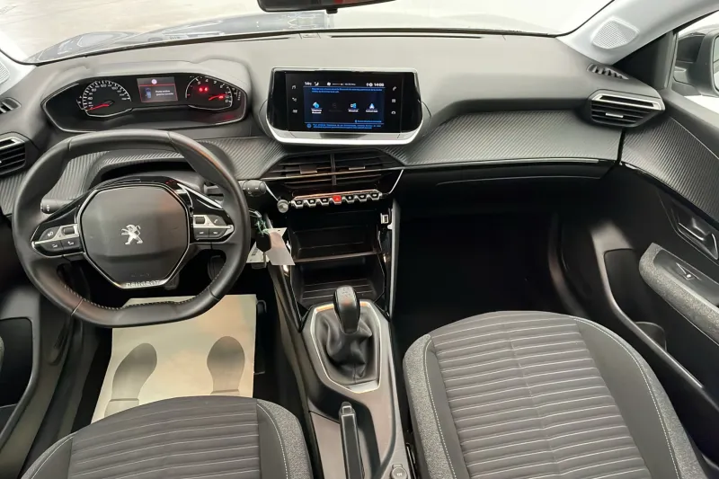 Image secondaire du véhicule 10