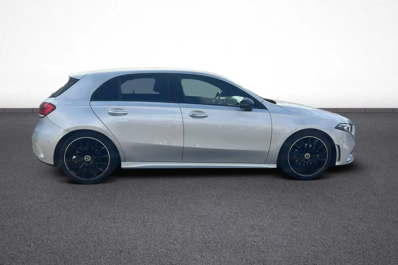 Image secondaire du véhicule 8