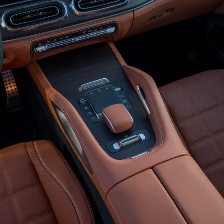 Mercedes GLE SUV : console