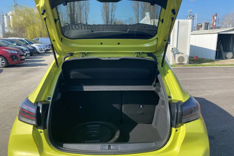 Image secondaire du véhicule 10