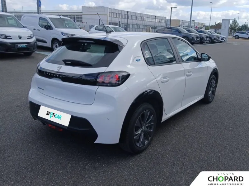 Image secondaire du véhicule 10