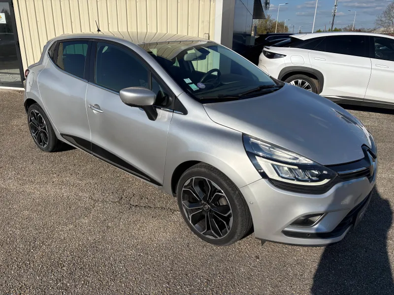 Image secondaire du véhicule 4