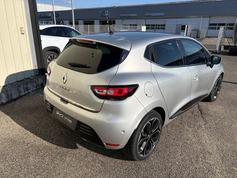 Image secondaire du véhicule 6