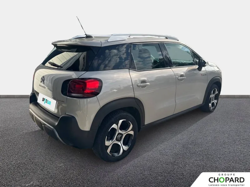 Image secondaire du véhicule 9