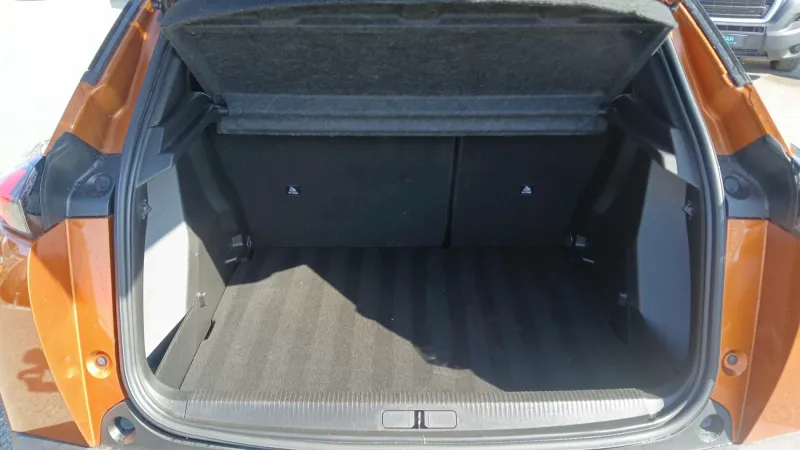 Image secondaire du véhicule 10