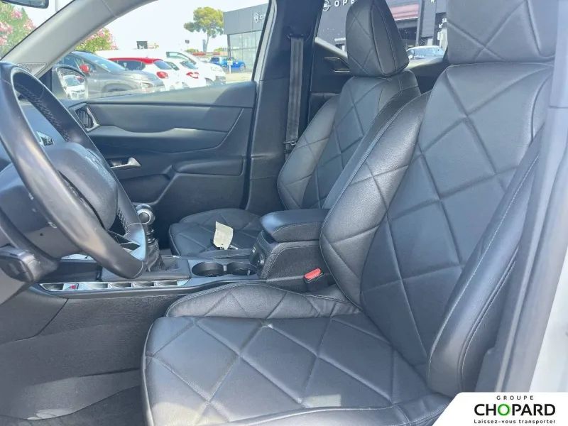 Image secondaire du véhicule 12