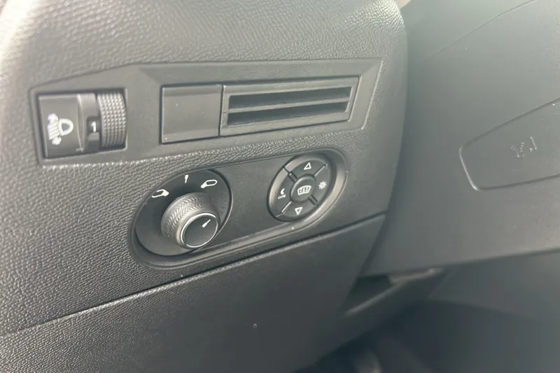 Image secondaire du véhicule 18