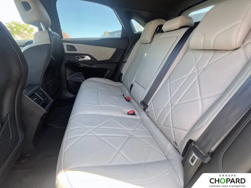 Image secondaire du véhicule 11