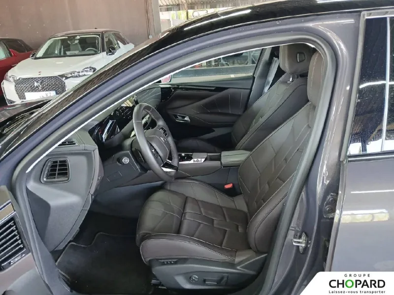 Image secondaire du véhicule 11