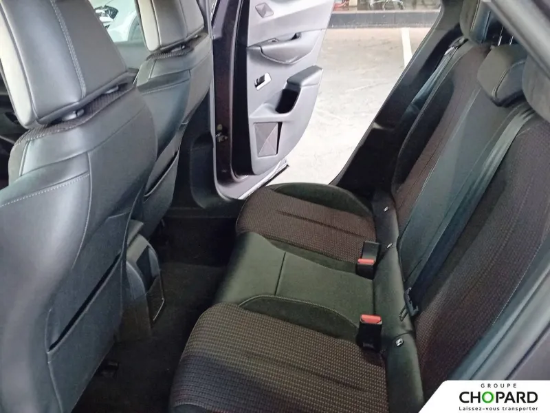 Image secondaire du véhicule 11