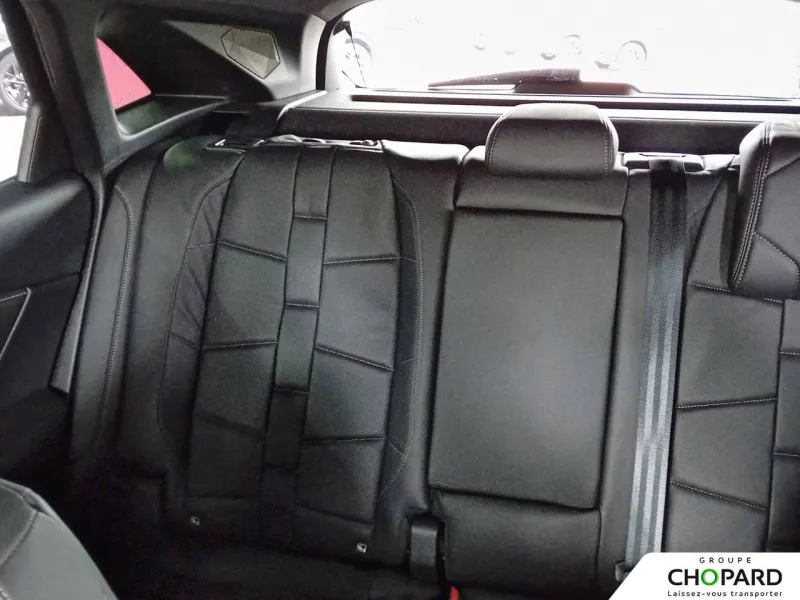 Image secondaire du véhicule 11