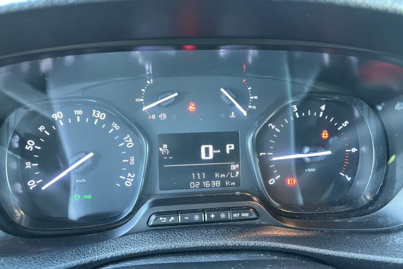 Image secondaire du véhicule 15