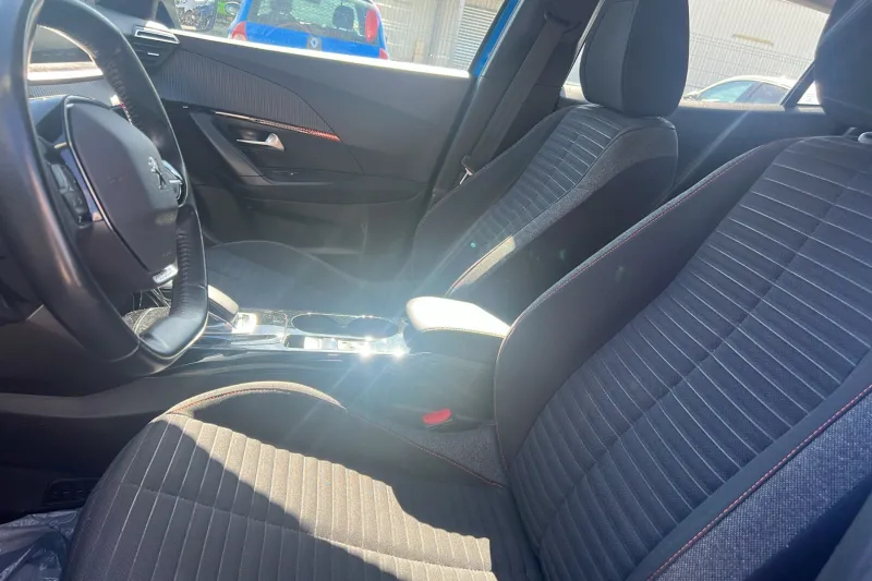 Image secondaire du véhicule 11