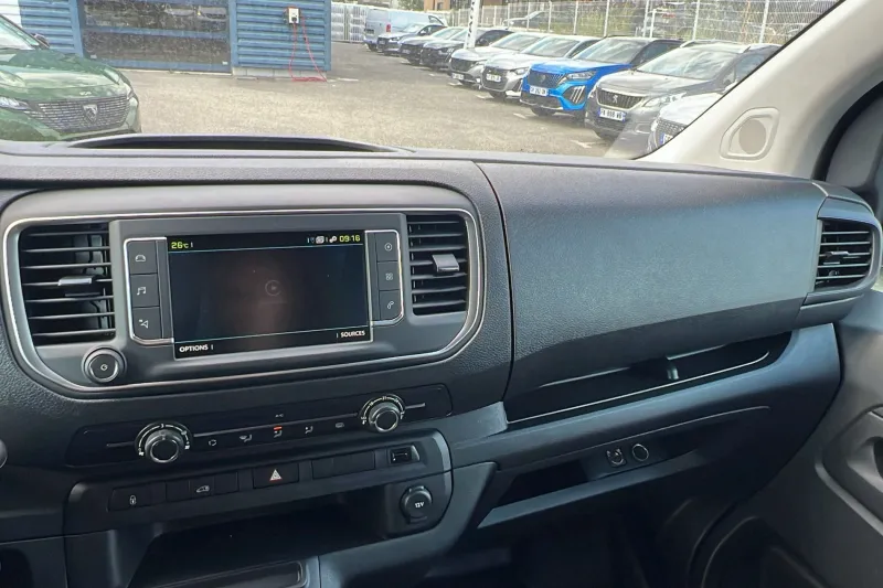 Image secondaire du véhicule 12