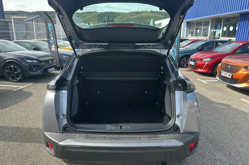 Image secondaire du véhicule 10