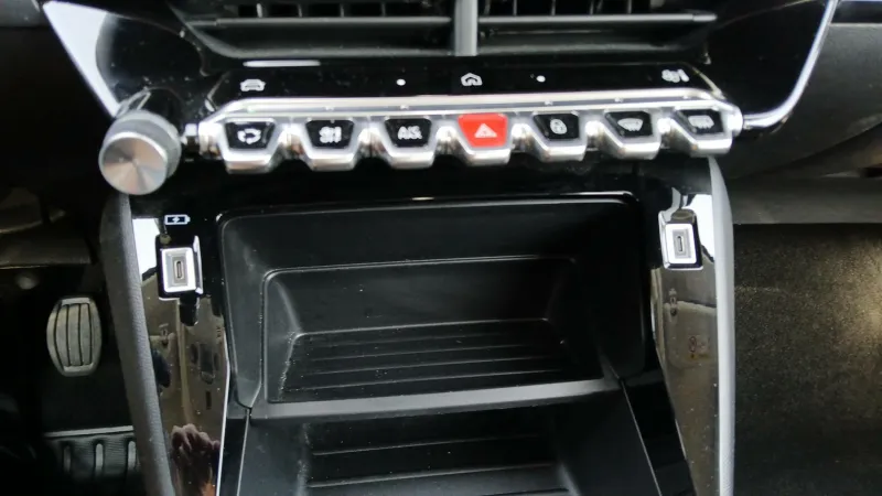 Image secondaire du véhicule 33