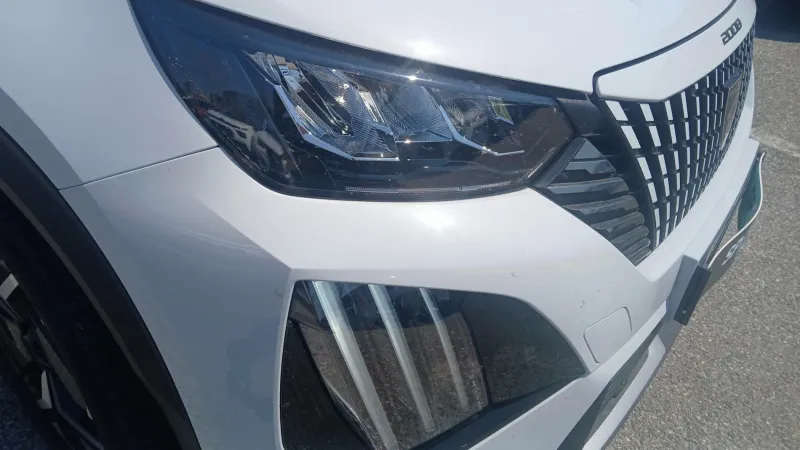 Image secondaire du véhicule 32