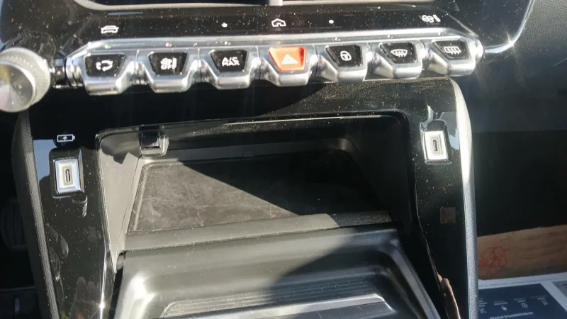 Image secondaire du véhicule 23