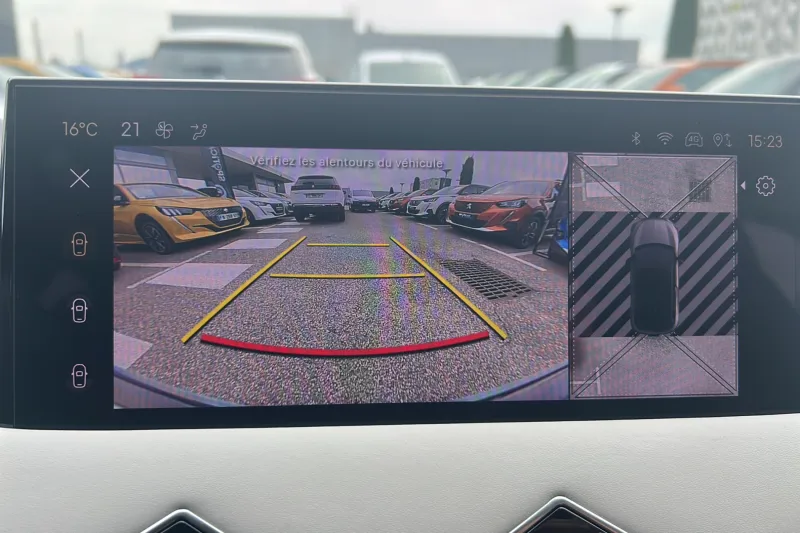 Image secondaire du véhicule 30