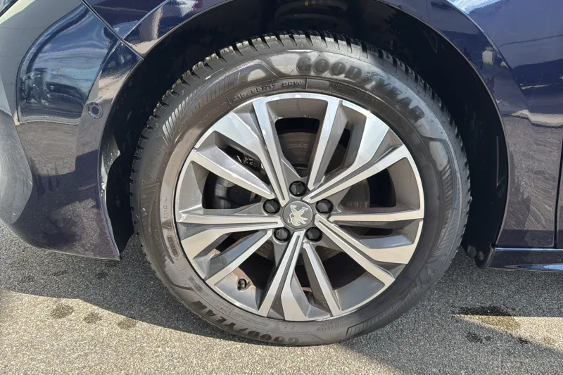 Image secondaire du véhicule 10