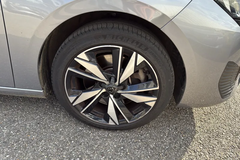 Image secondaire du véhicule 15