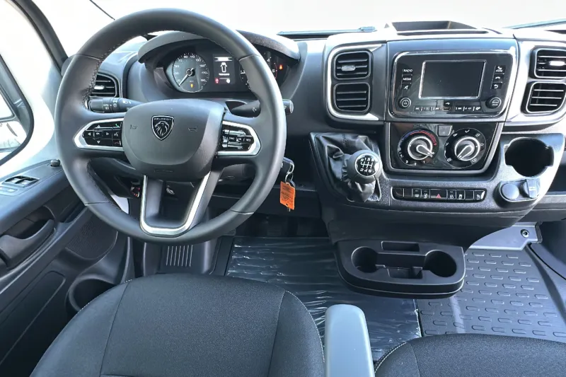 Image secondaire du véhicule 12