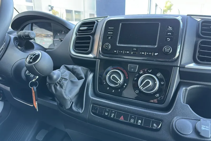 Image secondaire du véhicule 15