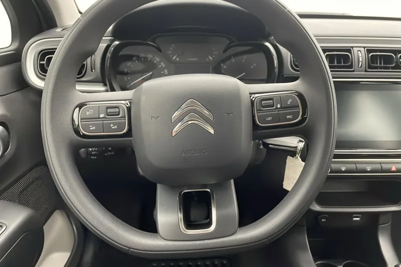 Image secondaire du véhicule 44