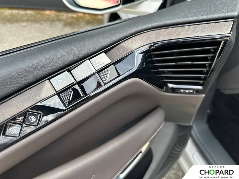 Image secondaire du véhicule 14