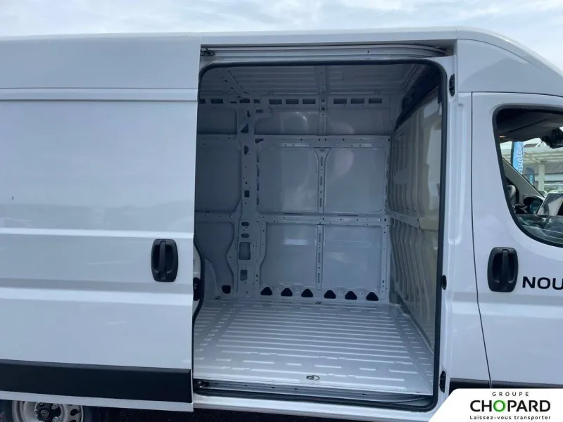 Image secondaire du véhicule 12