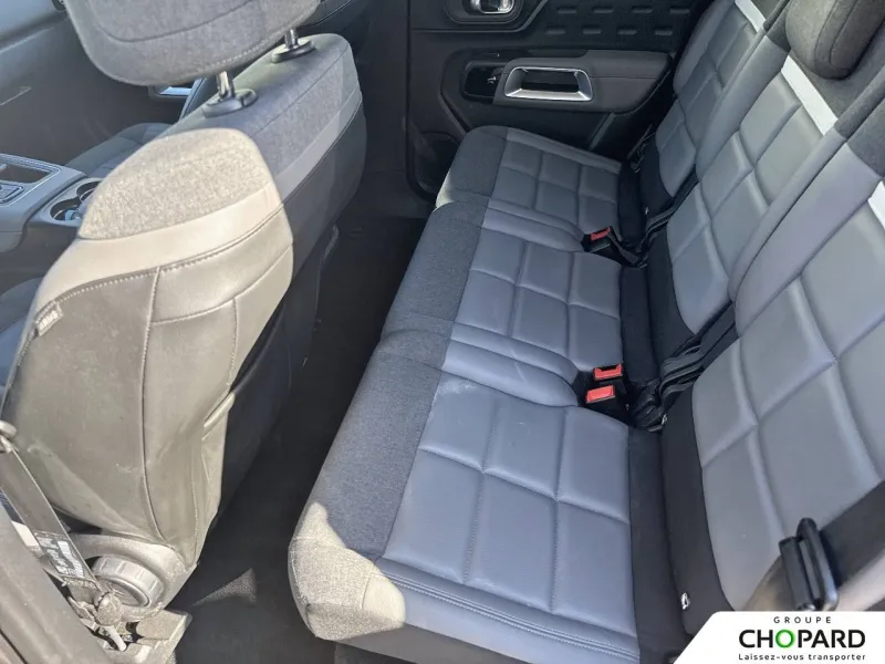 Image secondaire du véhicule 12