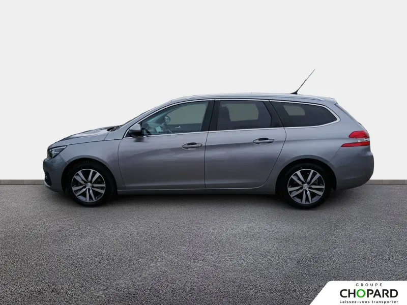 Image secondaire du véhicule 10