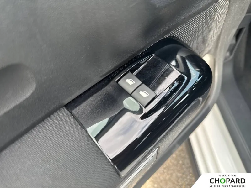 Image secondaire du véhicule 3