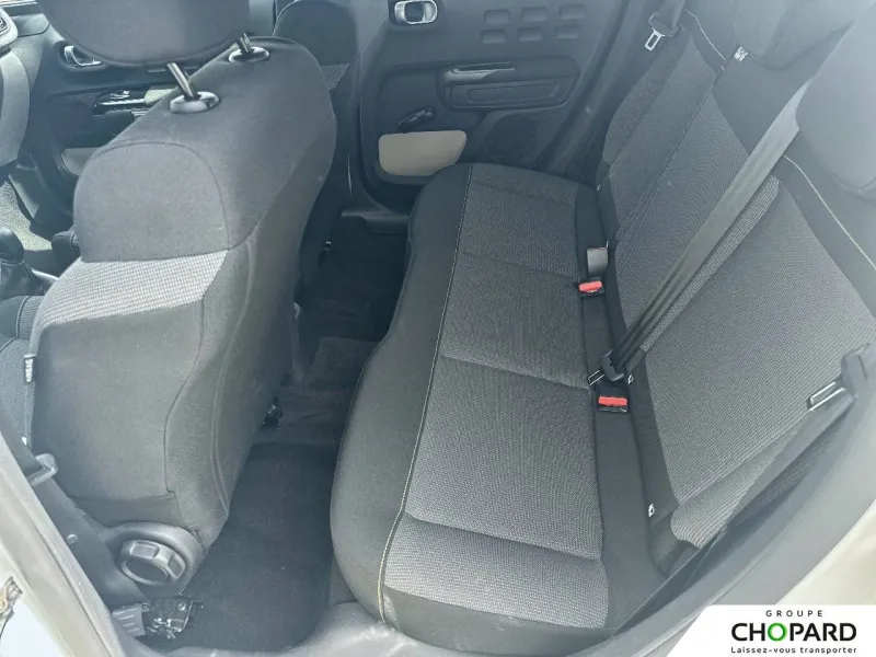 Image secondaire du véhicule 12