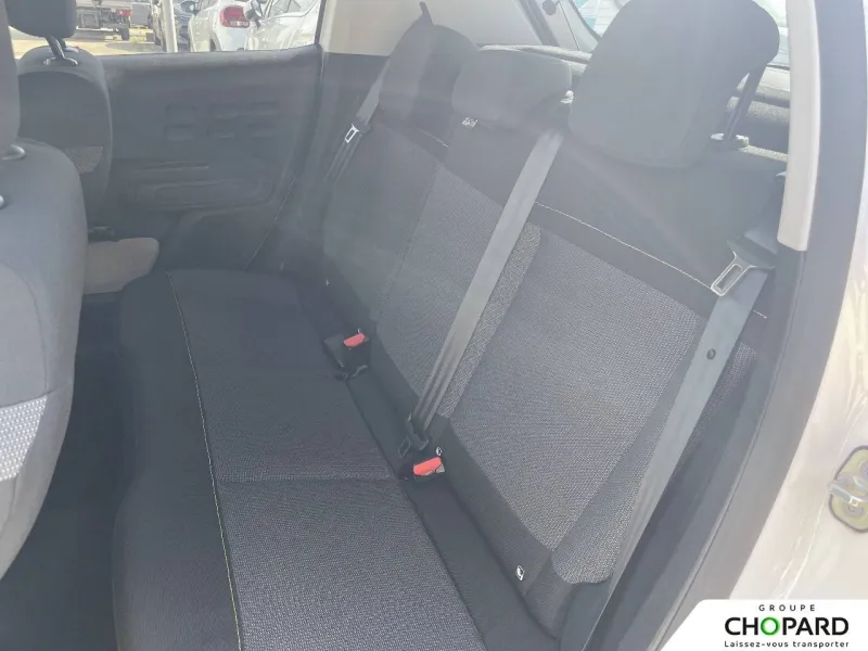 Image secondaire du véhicule 12