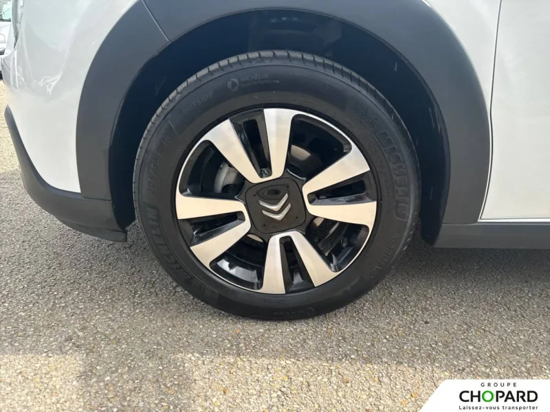 Image secondaire du véhicule 13