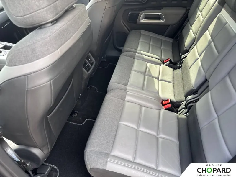 Image secondaire du véhicule 12