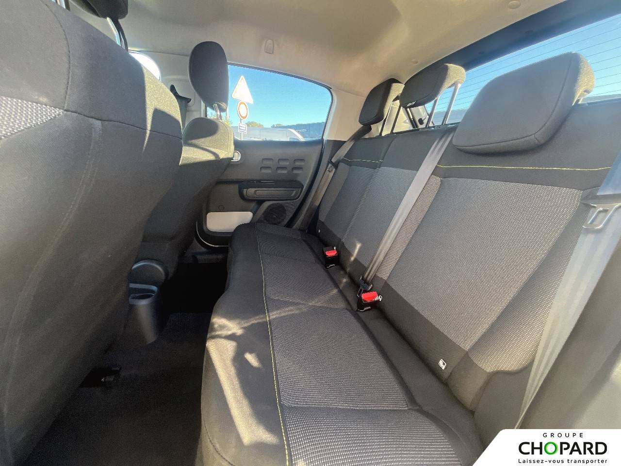 Image secondaire du véhicule 9