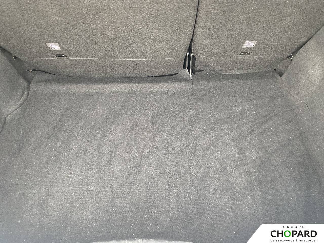 Image secondaire du véhicule 9