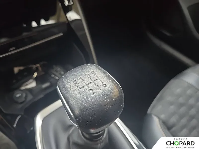 Image secondaire du véhicule 24