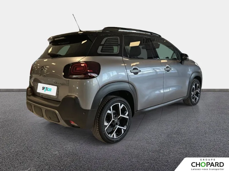 Image secondaire du véhicule 9