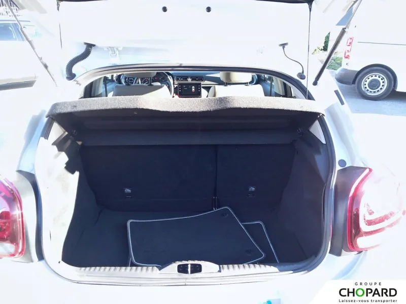 Image secondaire du véhicule 9