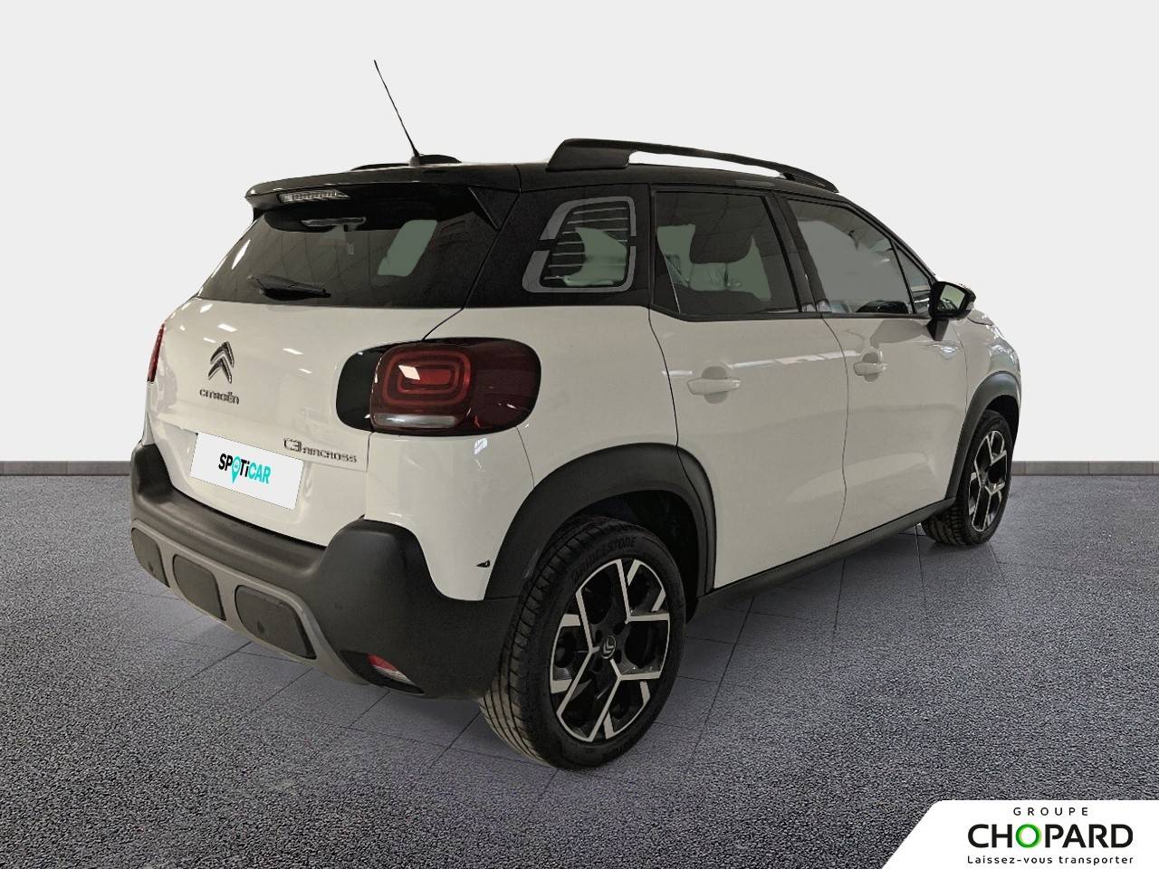 Image secondaire du véhicule 9