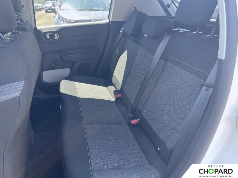 Image secondaire du véhicule 12